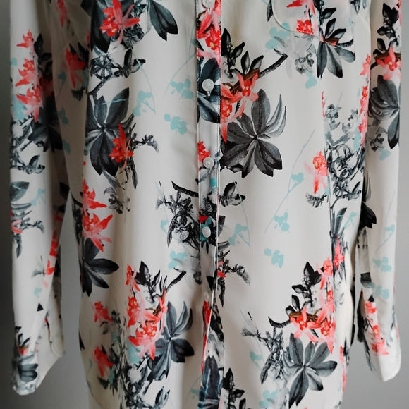 Talbots Nantucket Floral Crepe Button Up Blouse Turquoise Floral Size Lg Petite - Picture 5 of 15